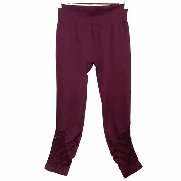 Aerie Chill Play Move Womens Maroon High Rise Seamless Perforated Legging Medium - Picture 2 of 9